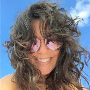 Meet your Posher, Kelly ann